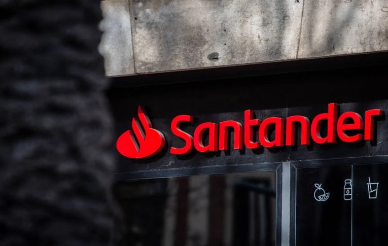 Santander: queda de resultados é alerta para todo sistema financeiro