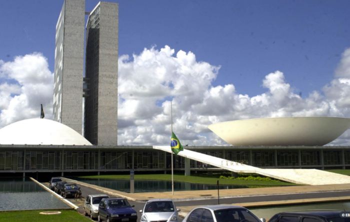 Senado aprova voto de qualidade no Carf, que pode evitar sonegação de impostos