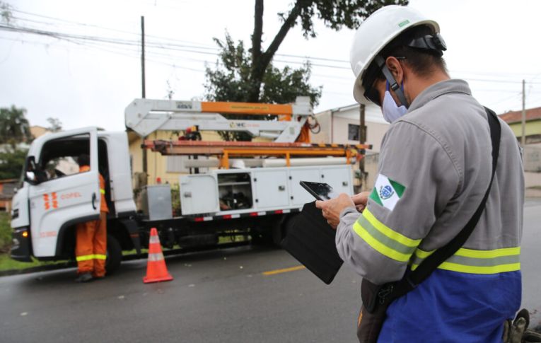 Serviços da Copel pioram após privatização, mostram dados da ANEEL