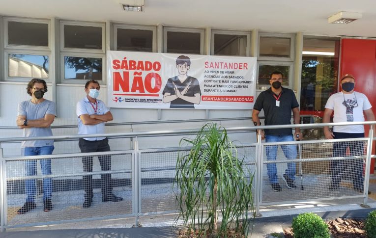 Sindicatos do Pactu participaram das manifestações contra a abertura do Santander aos sábados