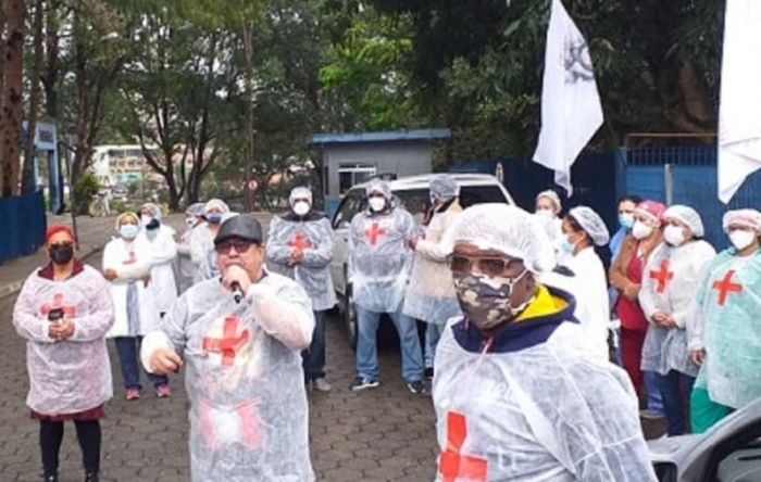 Trabalhadores da Saúde têm de lutar contra o coronavírus e a terceirização