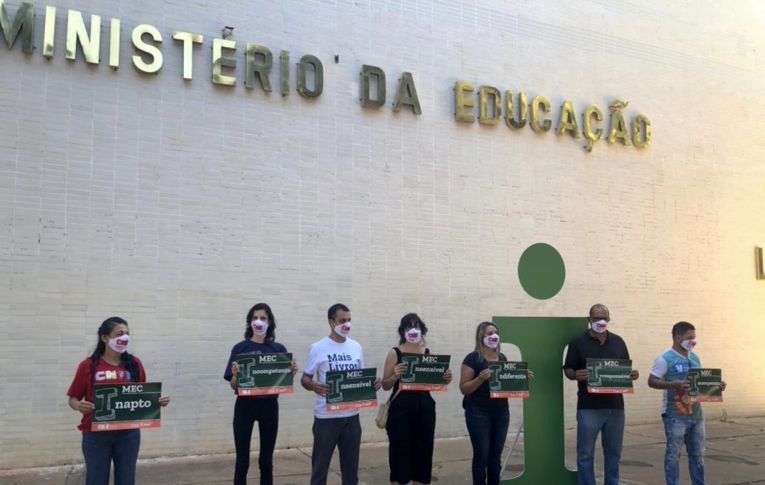 Trabalhadores e estudantes se mobilizam pela vida, educação pública e ‘Fora Bolsonaro’