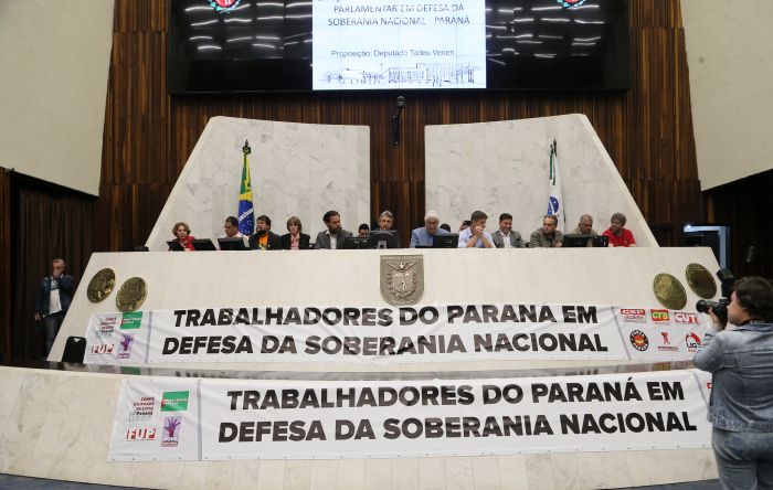 Trabalhadores e parlamentares lançam Frente em Defesa da Soberania Nacional