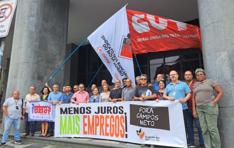 Trabalhadores protestam contra juros altos em todo o Brasil