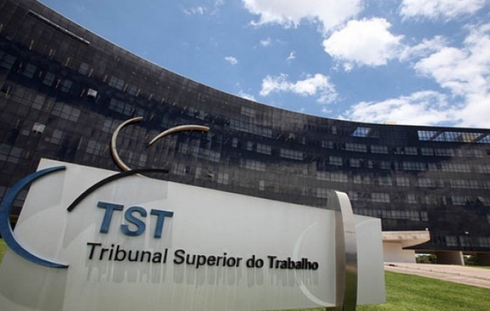 TST decide que declaração de pobreza é prova para garantir a Justiça gratuita 