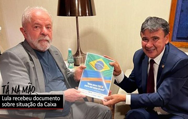 Uma nova Caixa! Empregados entregam documento à equipe de transição