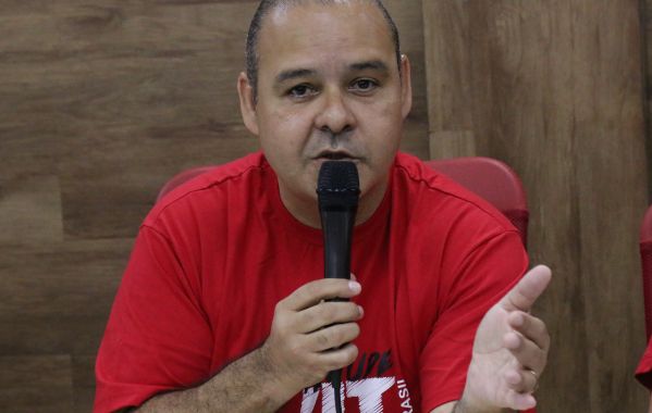 Vagner Freitas convoca classe trabalhadora para greve nacional