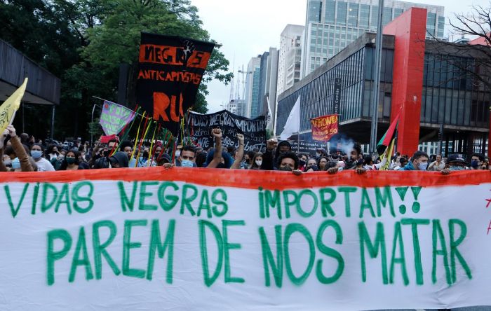 Violência policial e ausência de políticas públicas escancaram racismo no Brasil