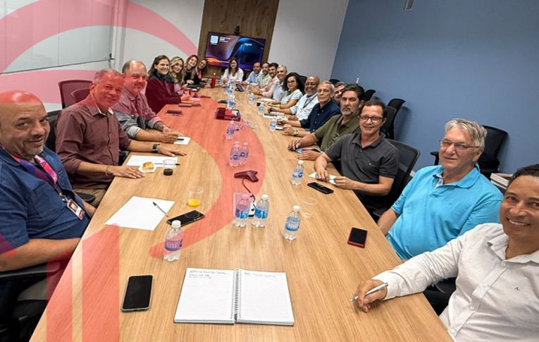 COE Bradesco critica fechamento de unidades em reunião com o banco