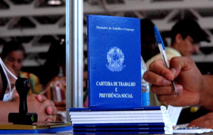 Em dois anos de reforma trabalhista, emprego CLT vira miragem 