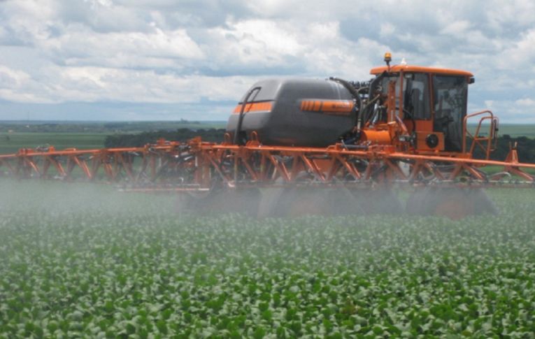 Entidades alertam: ‘Vamos comer mais veneno e o agro vai faturar mais sem pagar imposto’