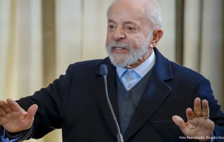 Governo Lula estuda maneira de amenizar "porta giratória"