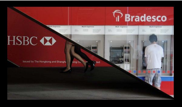 Transição Bradesco/HSBC: FETEC-CUT-PR debate transtornos com diretoria do banco