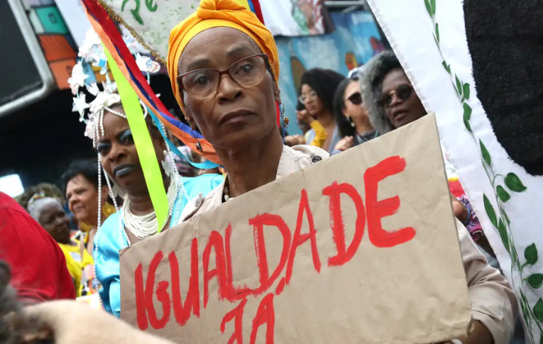 Quase 85% da população preta afirma ter sofrido discriminação racial