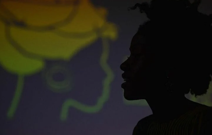 Racismo impacta profundamente a saúde mental de pessoas negras, diz psicanalista