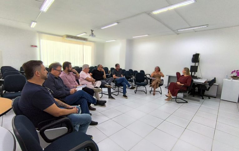 Sindicatos do Pactu se reúnem com a Gerência Regional do Bradesco de Maringá