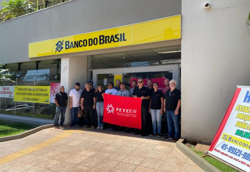 Manifestação contra o assédio moral no Banco do Brasil de Toledo em 13/12