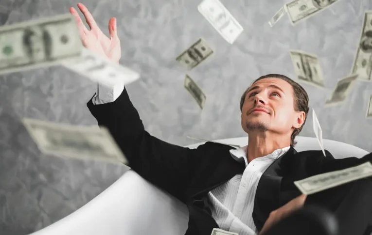 10% mais ricos concentram 70% da riqueza no Brasil, aponta estudo