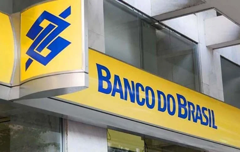 Bolsonaro e Guedes negam, mas atuam para privatizar o Banco do Brasil