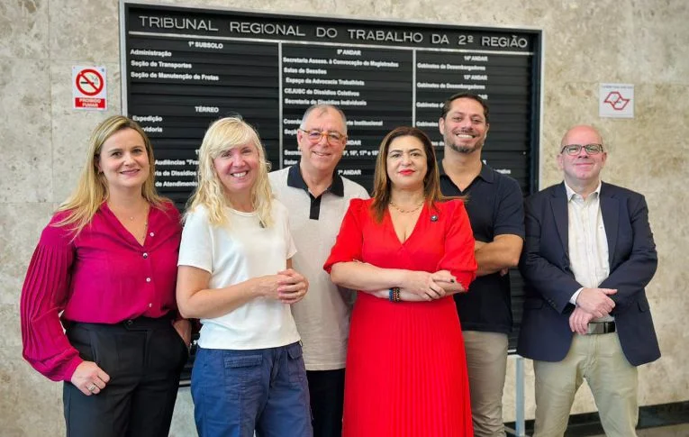 COE Itaú conquista proposta com pagamento para bancários impactados por demissão em massa