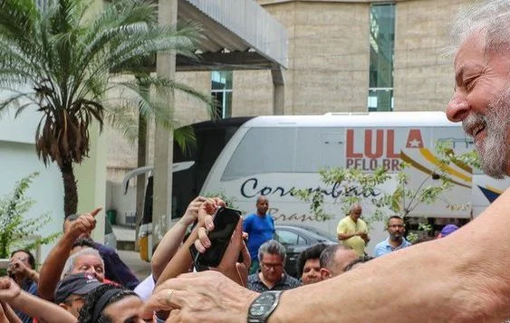 Com recursos, Lula pode estender processo em até oito meses