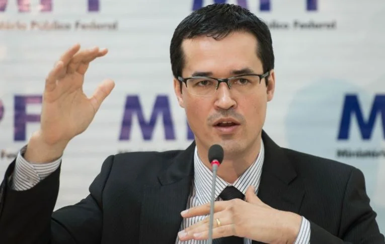 Deltan Dallagnol queria lucrar com fama da Lava Jato