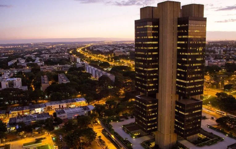 Dossiê Fintechs: as manobras cambiais no Banco Central de Campos Neto