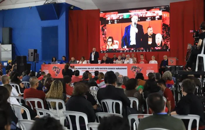 Emoção e espírito de luta marcam abertura oficial da 17ª Plenária Nacional da CUT 