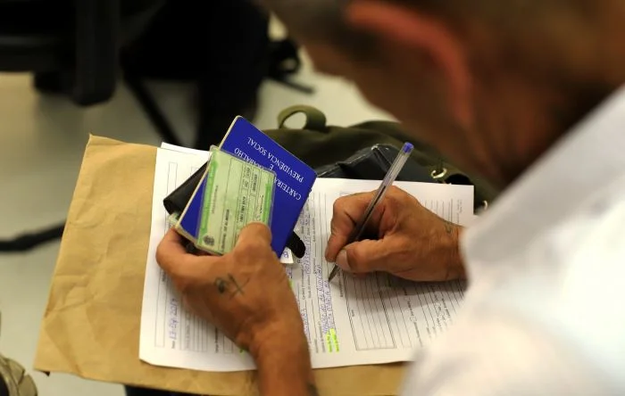 Governo adia votação da proposta de pagar mais parcelas do seguro-desemprego