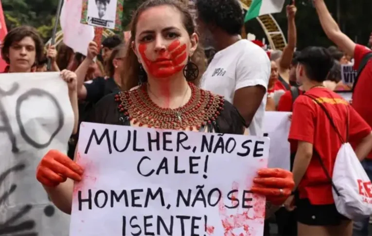Lula sanciona lei que amplia proteção às vítimas de crimes sexuais