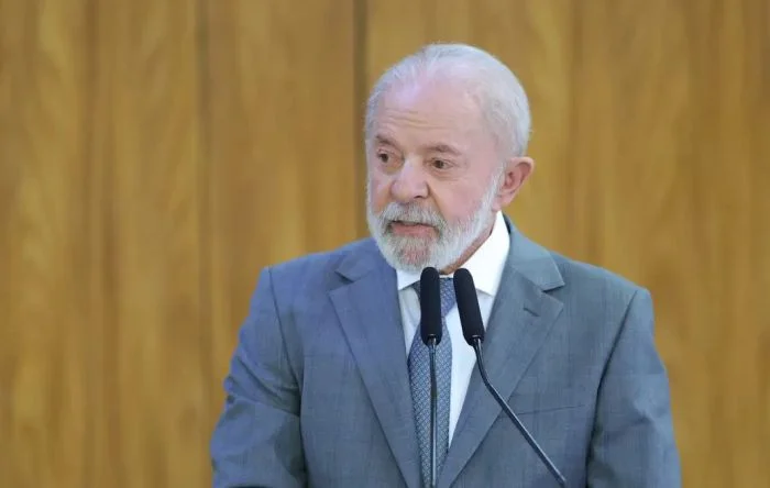 Lula veta aumento de número de deputados na Câmara 