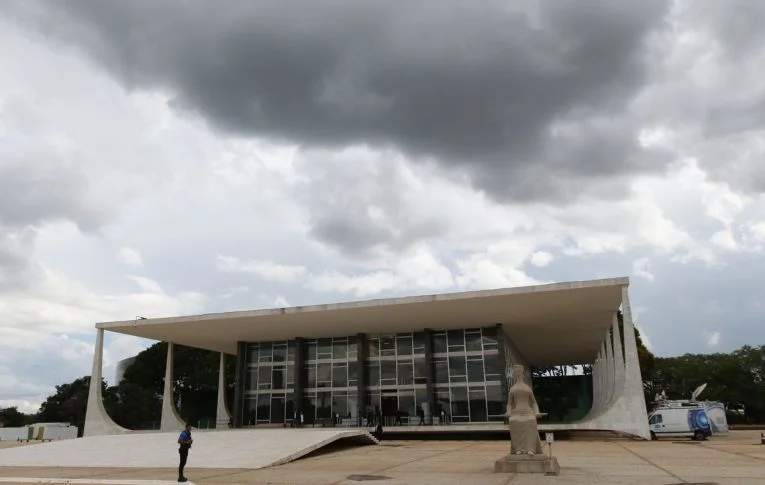 Maioria do STF vota para suspender MP que extinguiu DPVAT