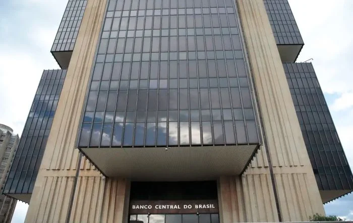 Mercado financeiro reduz para 4,02% projeção de inflação para 2026 