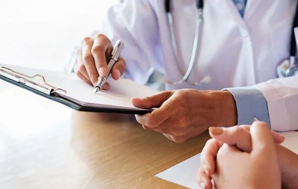 O que muda nos atestados médicos a partir de novembro e como isso vai afetar você e sua empresa?
