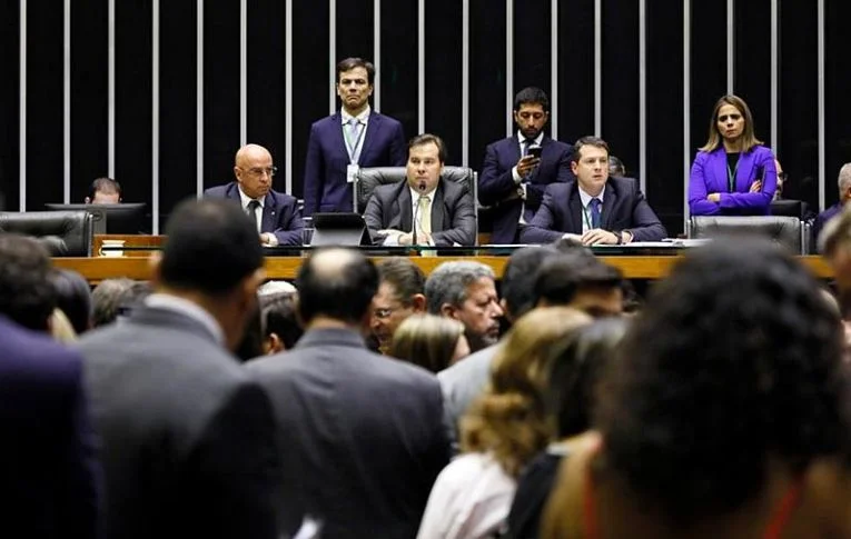 Oposição se mobiliza no Congresso para barrar privatizações do Serpro e da Dataprev