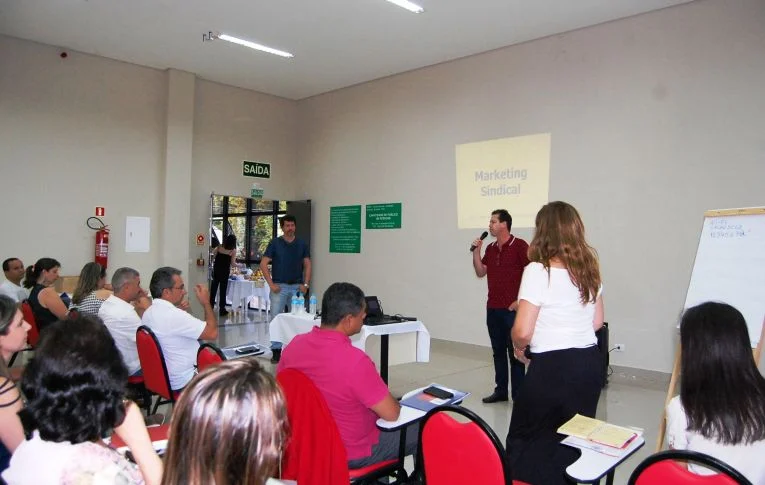 Pactu participa de curso sobre marketing sindical
