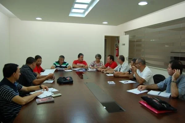 Seeb Umuarama recebeu reunião da CUT Regional Noroeste