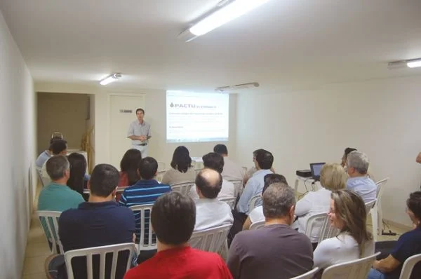 Sindicatos do Pactu realizaram assembleia com funcionários do Banco do Brasil