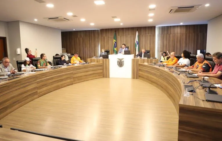 Partidos, entidades e movimentos sociais lançam campanha pelo cancelamento da venda da Copel