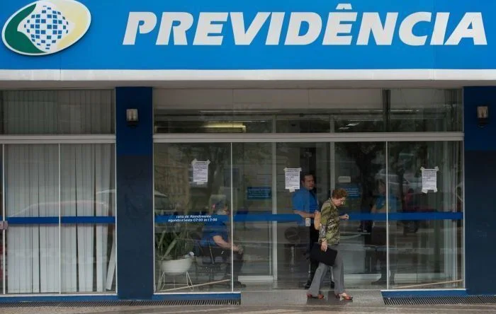 Por falta de segurança, INSS adia para o dia 24 de agosto reabertura das agências