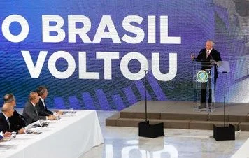 Projeção do PIB cai no 1º trimestre e joga 'balde de água fria' na retomada
