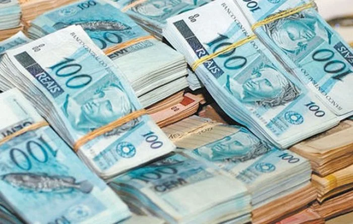 Saiba o que é isenção fiscal que custa R$ 860 bi em impostos que ricos não pagam 