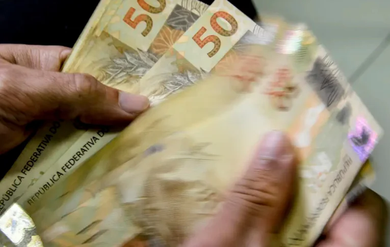 Senado ouve trabalhadores sobre aumento da faixa de isenção do IR