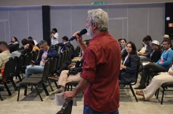 CUT defende inclusão digital e fim da escala 6x1 na Conferência das Cidades 