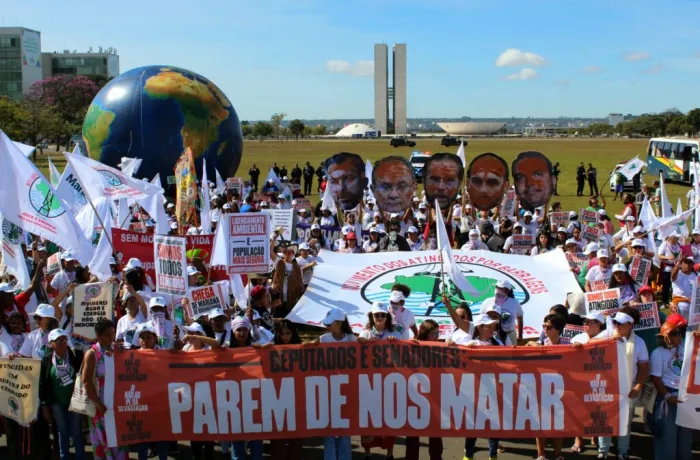 MAB marcha em Brasília por valorização dos trabalhadores e pelo fim da escala 6x1 