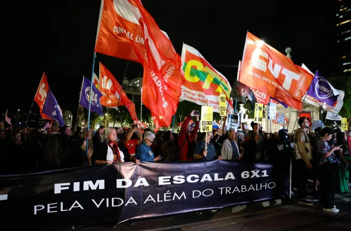 Fim da escala 6x1 e redução de jornada sem redução salarial podem iniciar em 60 dias 