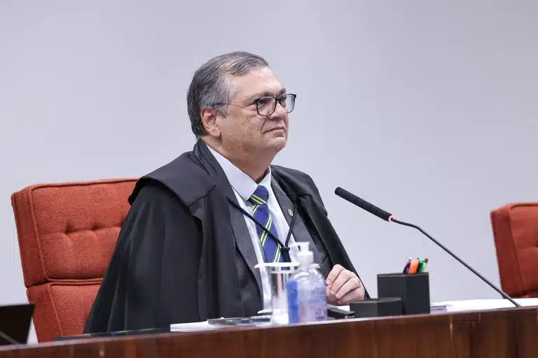 Fim da aposentadoria compulsória: STF decide que juízes condenados por crimes graves perderão o cargo