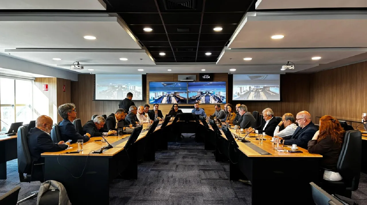 Movimento sindical cobra do Banco do Brasil solução para o custeio da Cassi